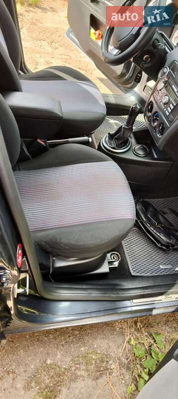 Хэтчбек Ford Fusion 2009 в Киеве