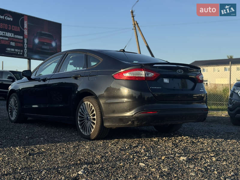 Седан Ford Fusion 2012 в Львове