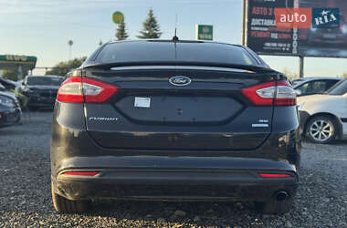 Седан Ford Fusion 2012 в 