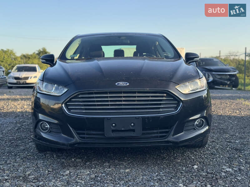 Седан Ford Fusion 2012 в Львове