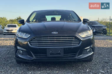 Седан Ford Fusion 2012 в 