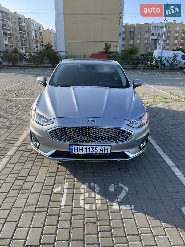 Седан Ford Fusion 2020 в Одессе