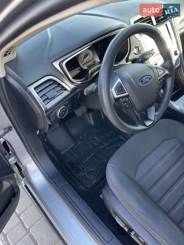 Седан Ford Fusion 2020 в Одессе