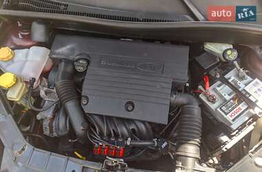 Хэтчбек Ford Fusion 2007 в 