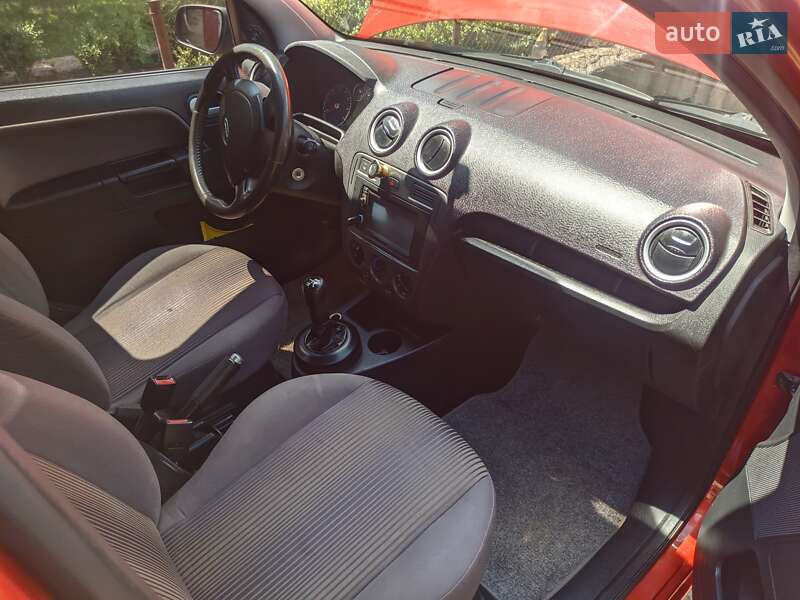 Хэтчбек Ford Fusion 2007 в Виннице