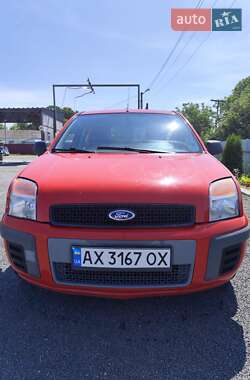 Хэтчбек Ford Fusion 2011 в 
