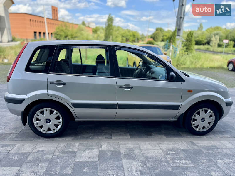 Хэтчбек Ford Fusion 2007 в Львове