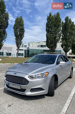 Седан Ford Fusion 2014 в 