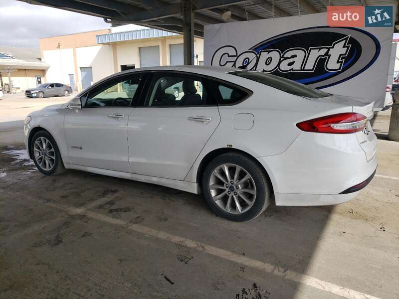 Седан Ford Fusion 2017 в Ивано-Франковске