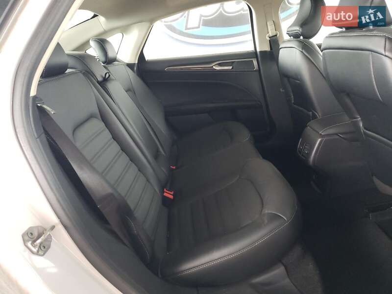 Седан Ford Fusion 2017 в Ивано-Франковске