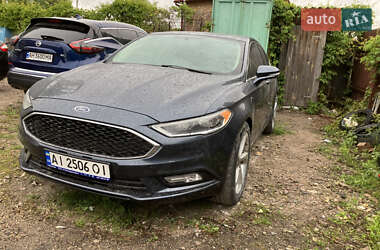 Седан Ford Fusion 2017 в Вишневом