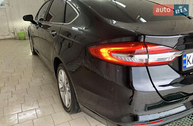Седан Ford Fusion 2018 в 