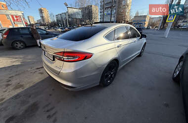 Седан Ford Fusion 2017 в 