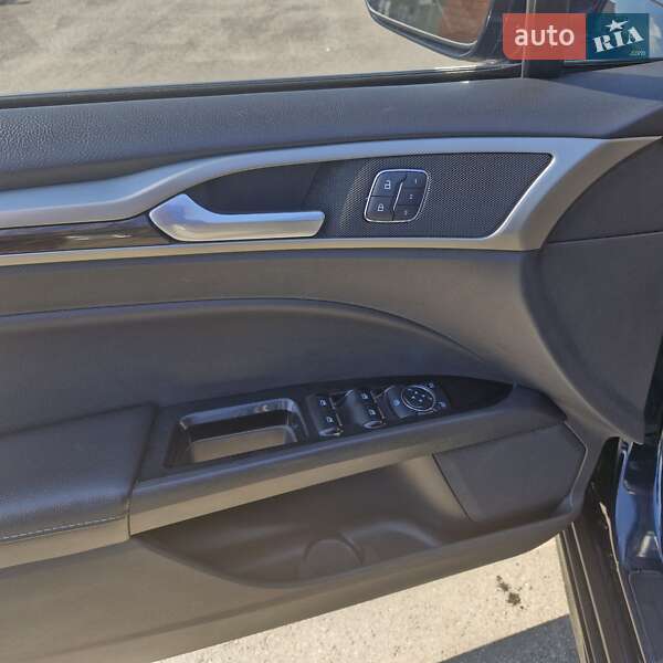 Седан Ford Fusion 2014 в Бахмаче