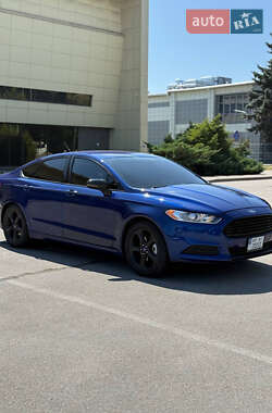 Седан Ford Fusion 2012 в 