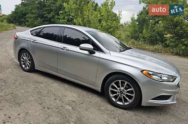 Седан Ford Fusion 2016 в 