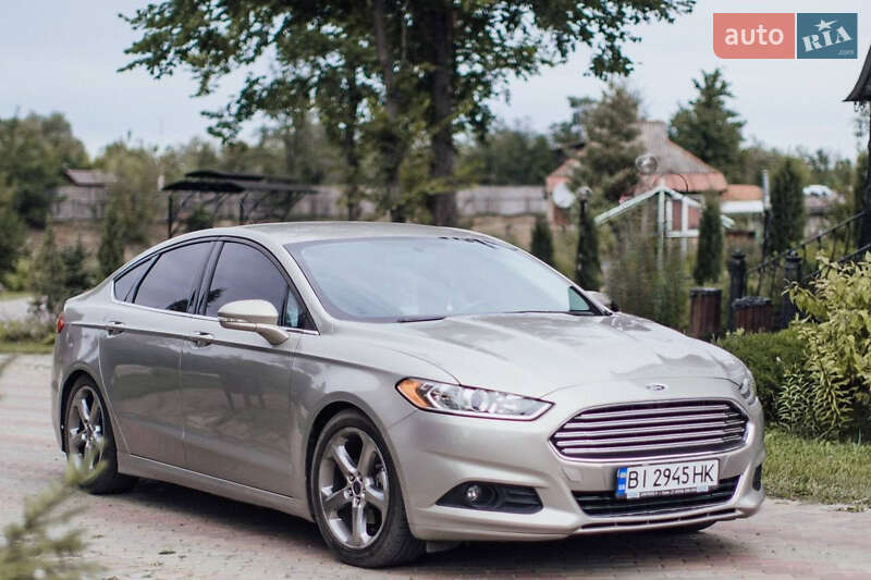 Седан Ford Fusion 2014 в 
