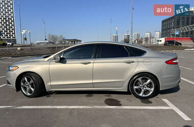Седан Ford Fusion 2014 в 