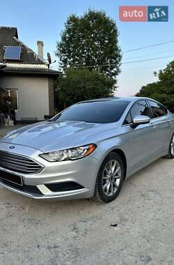 Седан Ford Fusion 2016 в 