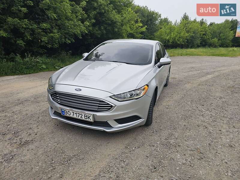 Седан Ford Fusion 2016 в Чорткові