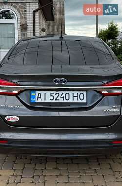 Седан Ford Fusion 2016 в 