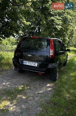 Хэтчбек Ford Fusion 2006 в 