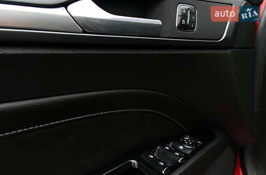Седан Ford Fusion 2014 в 