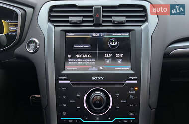 Седан Ford Fusion 2014 в 