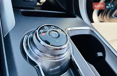 Седан Ford Fusion 2020 в 