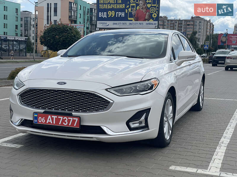 Седан Ford Fusion 2018 в Киеве