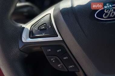 Седан Ford Fusion 2014 в 