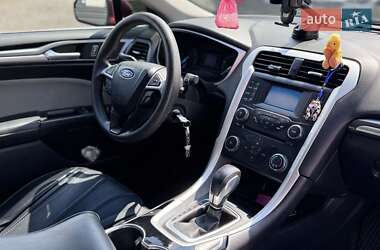 Седан Ford Fusion 2014 в 