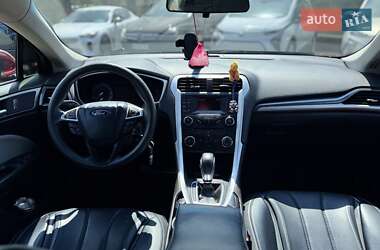 Седан Ford Fusion 2014 в 