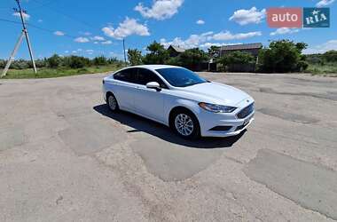 Седан Ford Fusion 2016 в 
