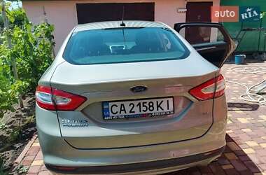 Седан Ford Fusion 2014 в 