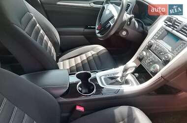 Седан Ford Fusion 2014 в 