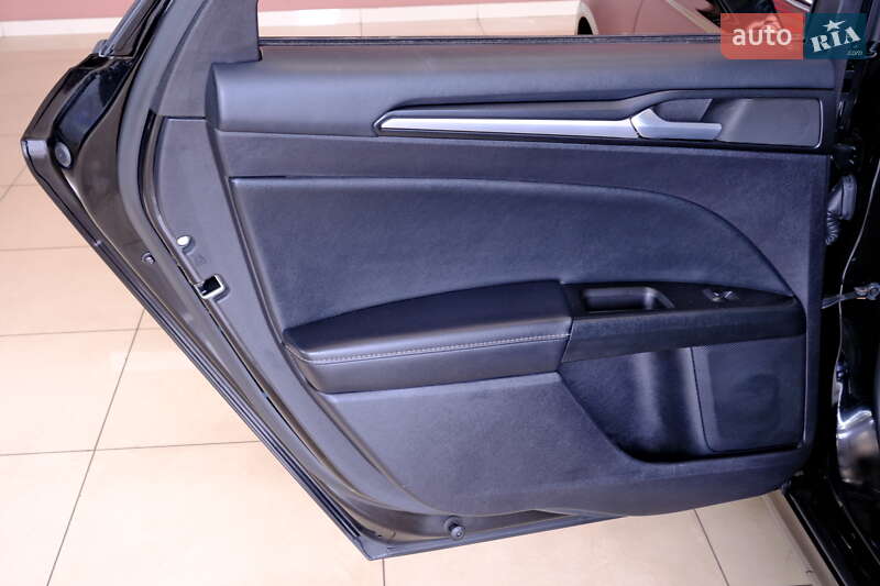 Седан Ford Fusion 2019 в Одессе