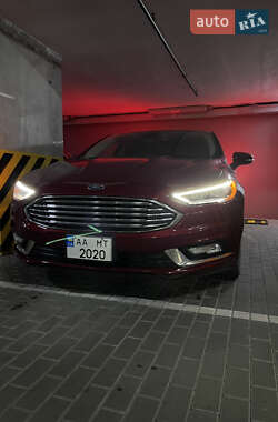 Седан Ford Fusion 2017 в 