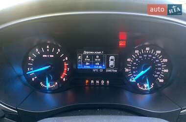 Седан Ford Fusion 2015 в 