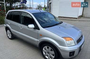 Хэтчбек Ford Fusion 2010 в 