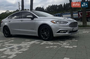 Седан Ford Fusion 2017 в Львове