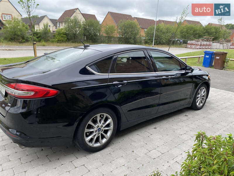 Седан Ford Fusion 2017 в Львове