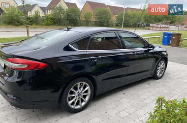Седан Ford Fusion 2017 в 