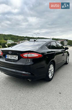 Седан Ford Fusion 2013 в 