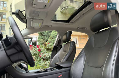 Седан Ford Fusion 2013 в 
