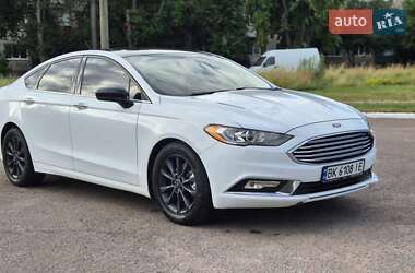 Седан Ford Fusion 2017 в Ровно