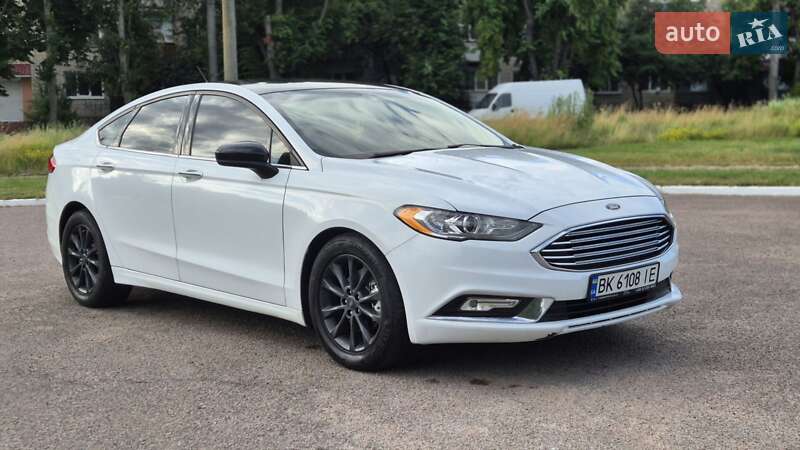 Седан Ford Fusion 2017 в Ровно