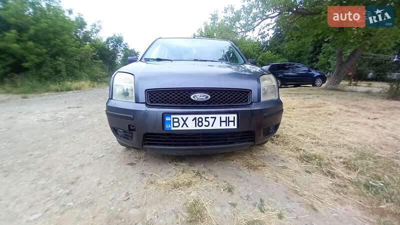 Хетчбек Ford Fusion 2002 в Кам'янець-Подільському фото 5 Хетчбек Ford Fusion 2002 в Кам'янець-Подільському