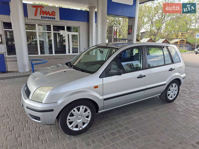Хэтчбек Ford Fusion 2003 в Николаеве