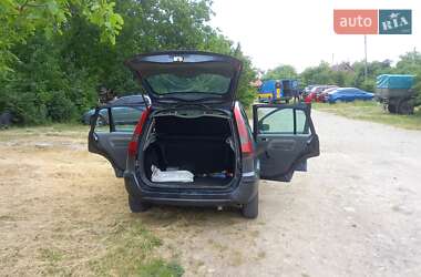 Хетчбек Ford Fusion 2002 в 